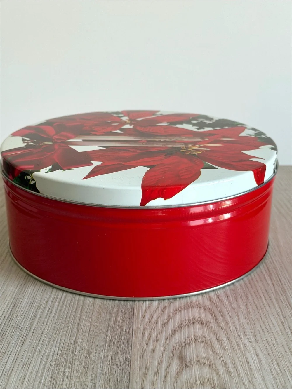 Vintage round decorative